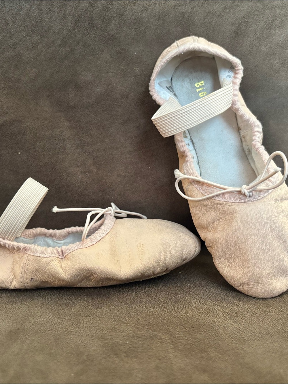 Bloch Kids Ballet Slippers with Elastic Strap - Light Pink